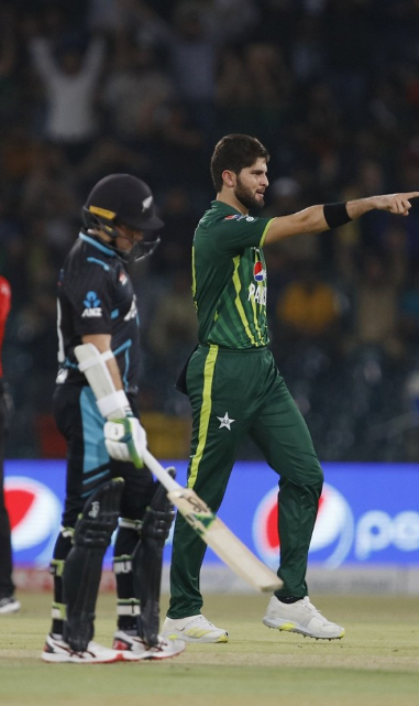 Shaheen Afridi celebrates his wicket